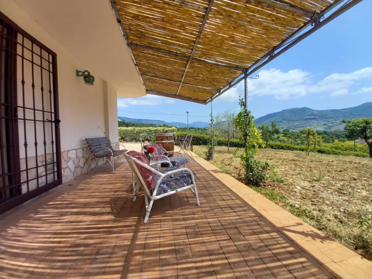 L'Arcadia Bed & Breakfast Giffoni Sei Casali Bagian luar foto